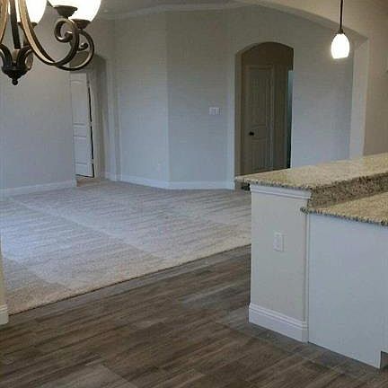 4th image of 1422 S Raven Dr