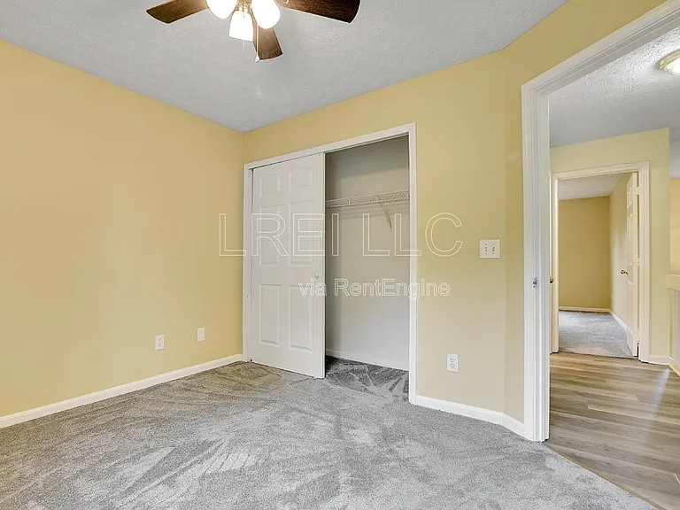 5703 Georgia Ln — Photo 11