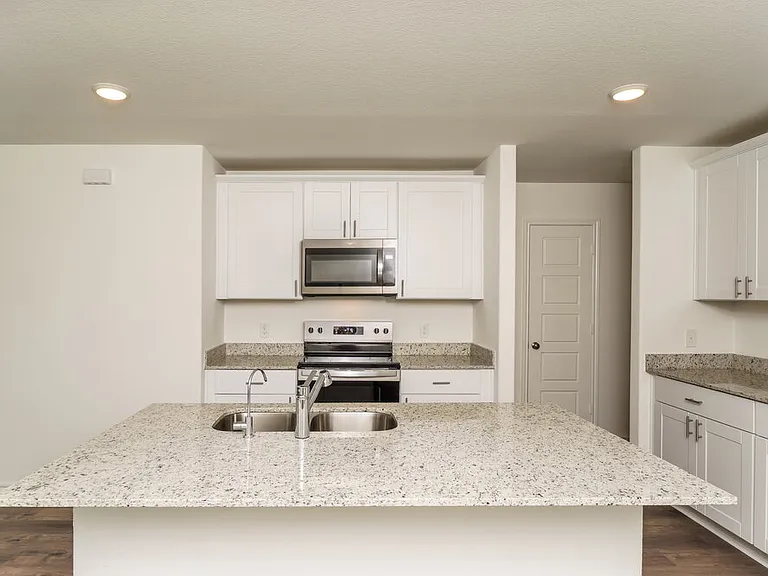 1652 Viola Ln — Photo 8
