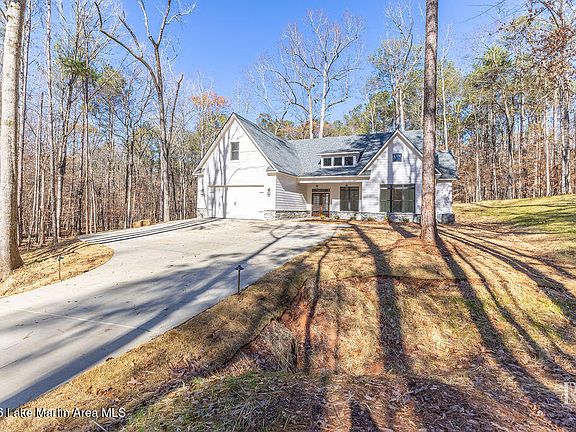 5th image of 124 Fern Ridge Ln