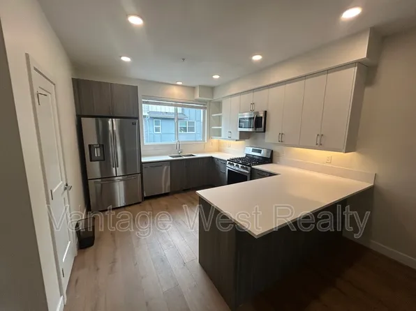 1297 Findlay Rd #14, Kelowna, BC V1X 5B1