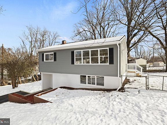 4th image of 14792 Arkansas St