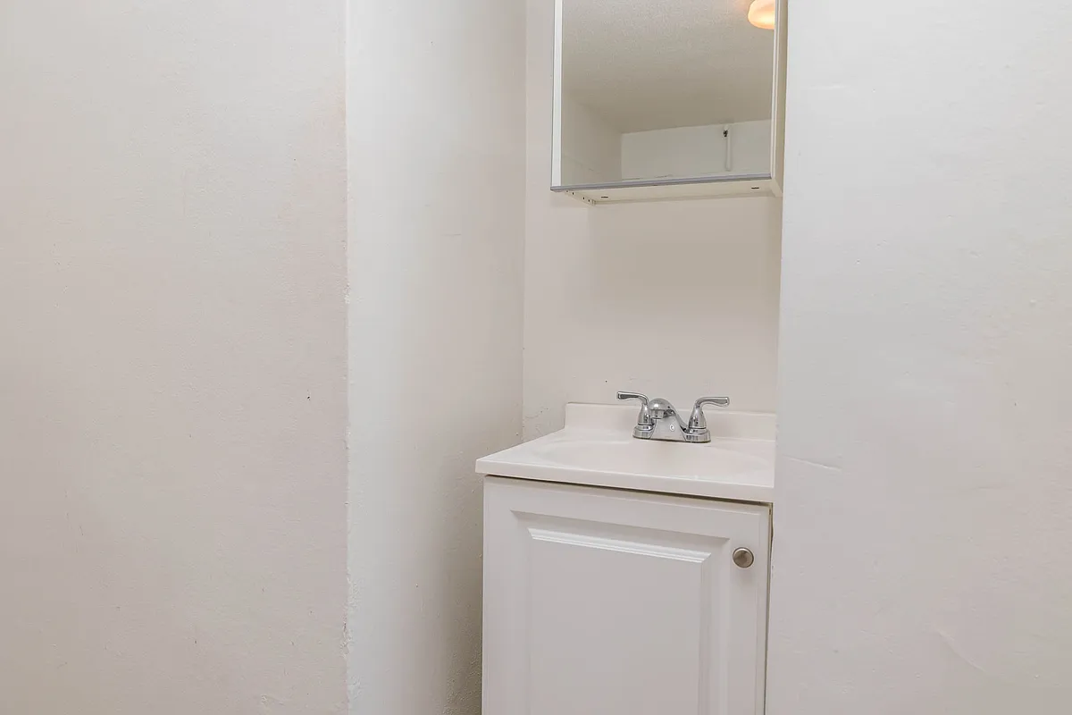 Building Photo - 581 Ofarrell St #504