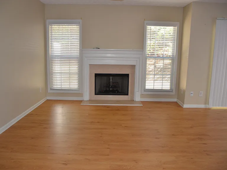 6021 Grovegate Ln — Photo 1