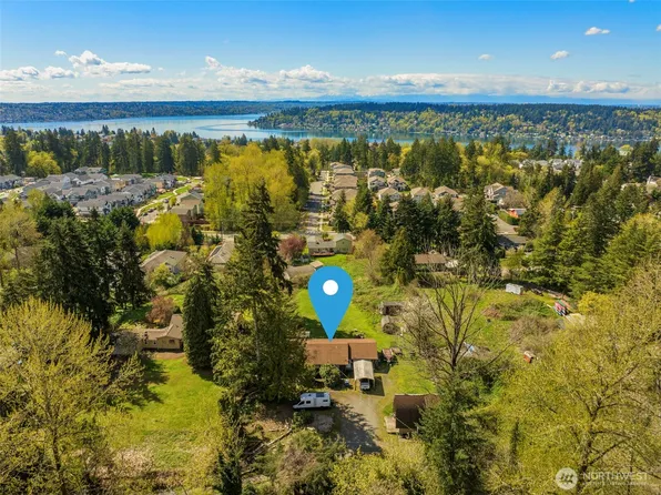 8057 118th Avenue SE, Newcastle, WA 98056