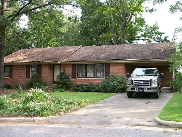 1st image of 105 Collington Ct