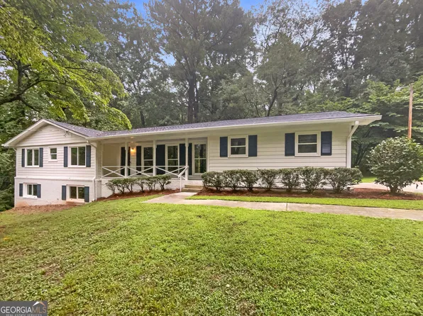 4726 Alpine Dr SW, Lilburn, GA 30047
