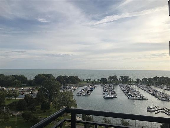 4th image of 3440 N Lake Shore Dr APT 15B