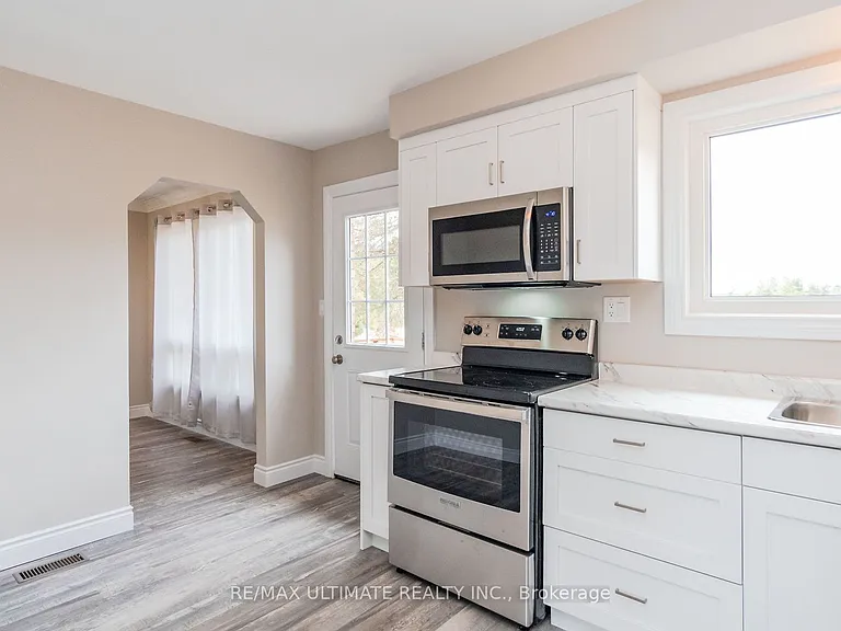 321 Warrington Rd — Photo 18