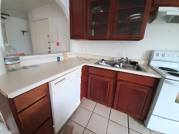 3rd image of 4542 Otterbury Dr #D