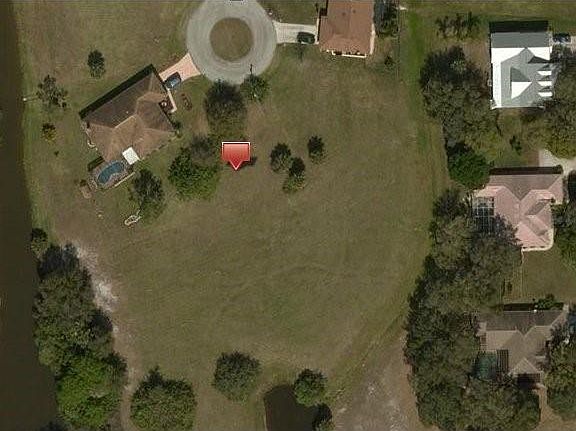 5th image of 393 Franca St