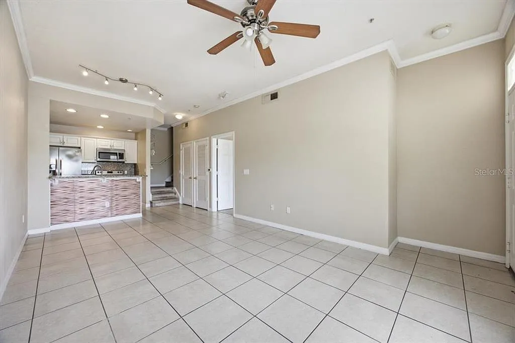 3 bed, 2.0 bath, 1296 sqft, $1,795 — Photo 4