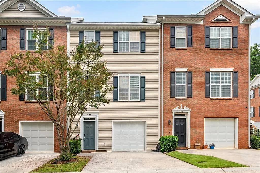 5479 Windy Creek Ln photo 1