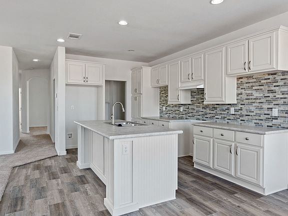 4th image of 312 E Oneil Dr #Yvnu85