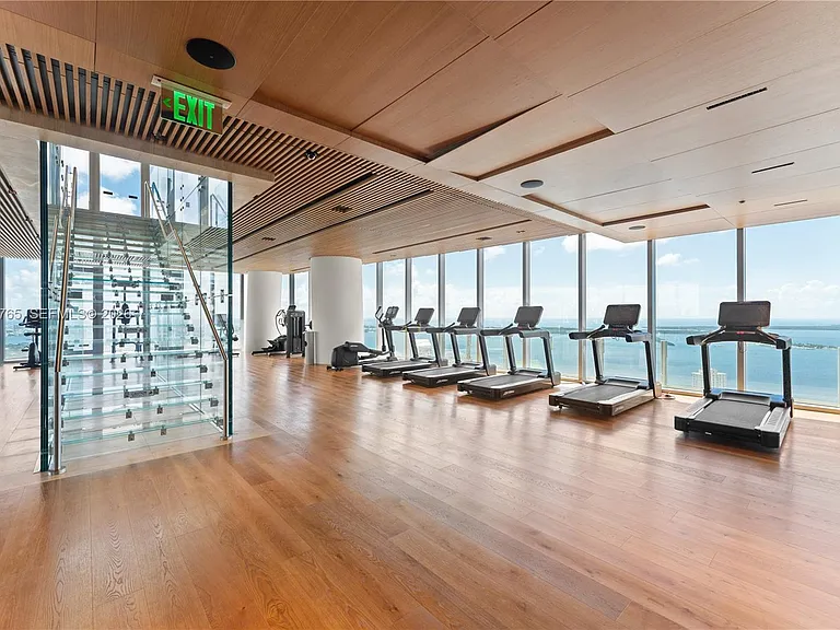 300 Biscyane Boulevard Way #1202 — Photo 32