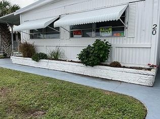 20 Parrot Pl, North Fort Myers, FL 33917