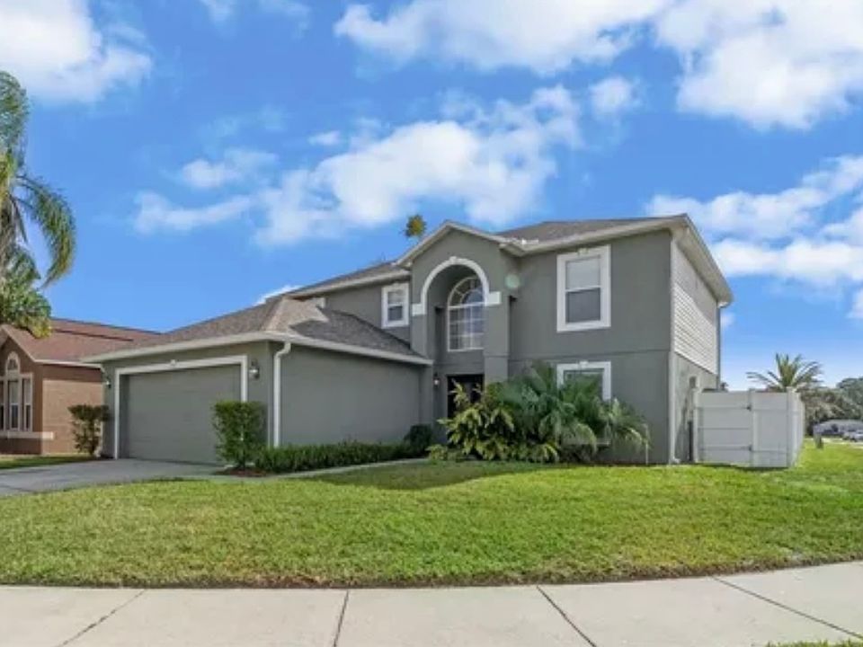 1st image of 115 Monterey Oaks Dr