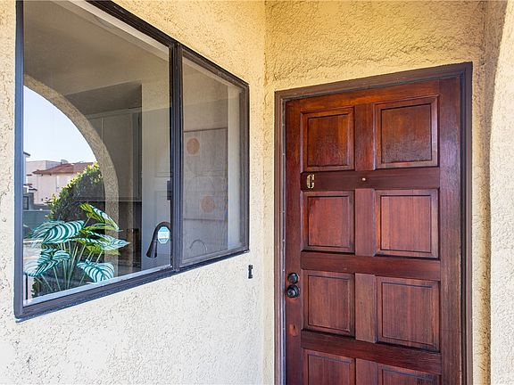 3rd image of 233 W Mission Rd APT C