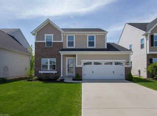 6568 Majestic Dr, North Ridgeville, OH