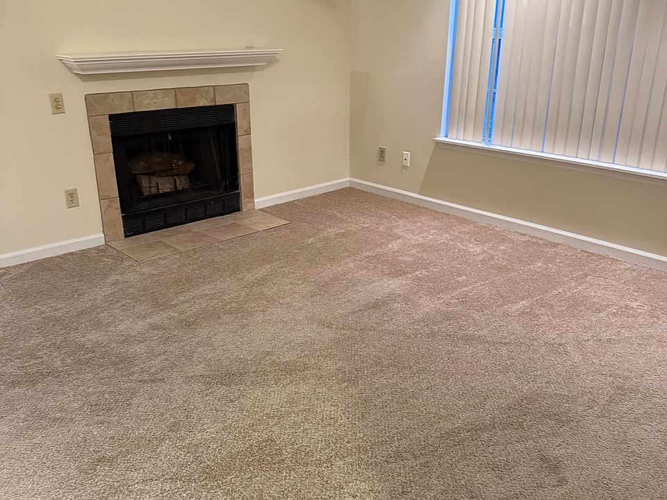 1st image of 448 Chelsea Woods Dr