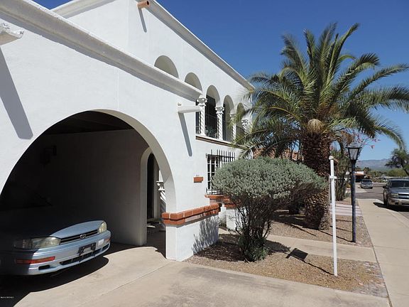 2nd image of 230 W Esperanza Blvd