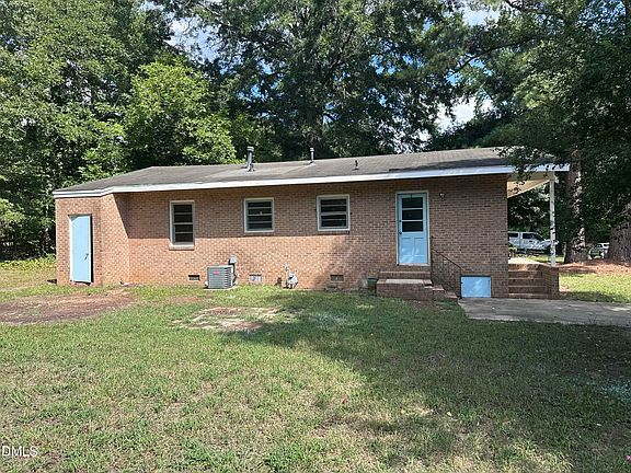 3rd image of 2920 Okelly St