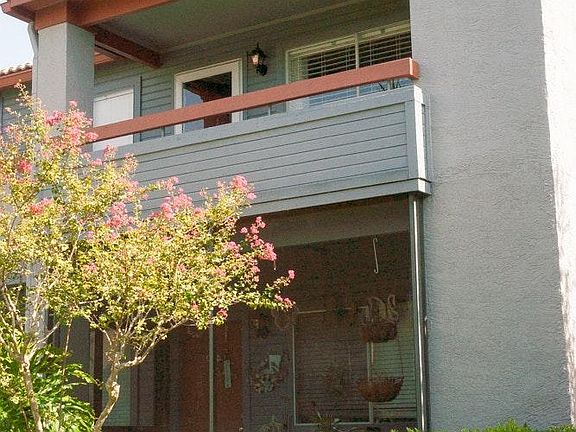 3rd image of 10265 Gandy Blvd N APT 1016