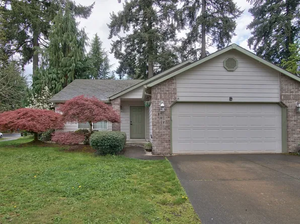 302 NW Sadie Ct, Hillsboro, OR 97124