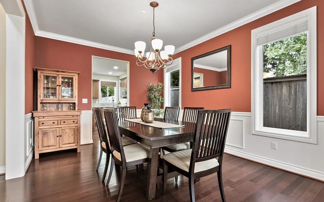 6 bed, 4.5 bath, 4310 sqft, $7,900 — Photo 3