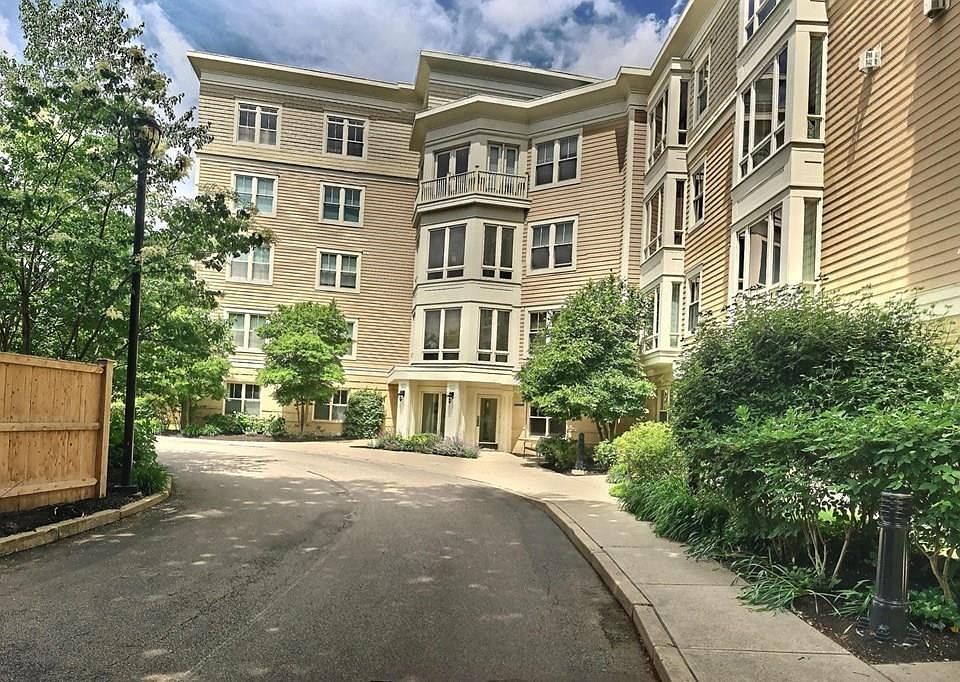 1st image of 214 Saint Paul St #401