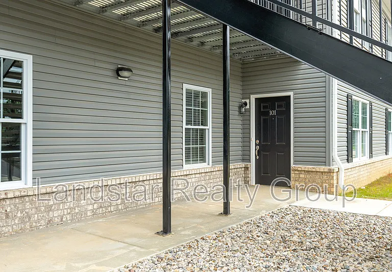 7301 Tiger Way #101 — Photo 2