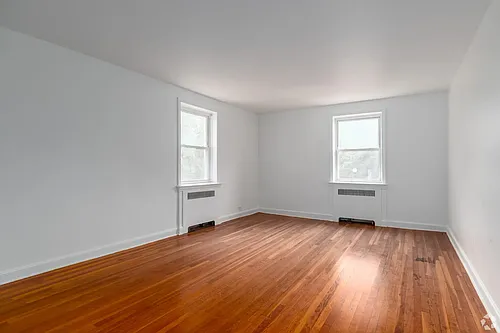 457 W State St #1B Photo 1