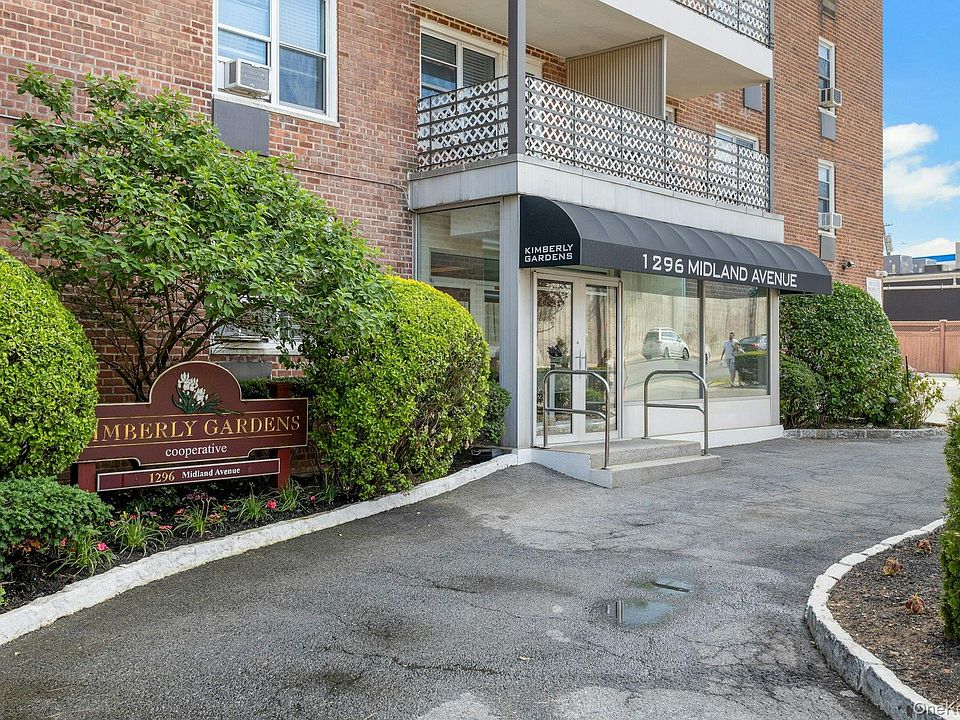 1st image of 1296 Midland Avenue #L2