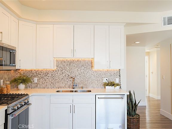 5th image of 1101 S Harvard Blvd Unit 506
