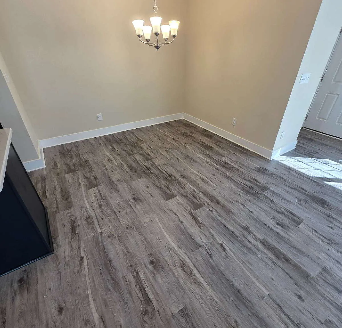 3 bed, 2.5 bath, 1890 sqft, $2,250 — Photo 4
