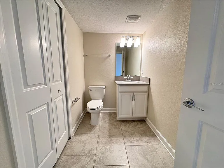 1252 Royal Saint George Blvd — Photo 9