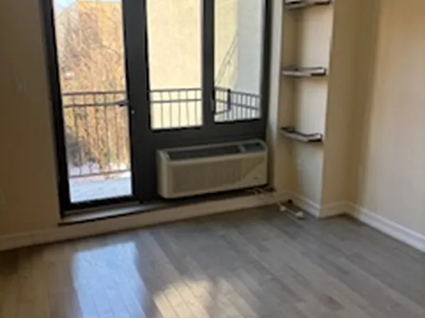 821 9th Avenue image 1 of 5