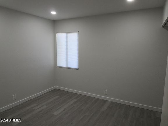 5th image of 1450 E Bethany Home Rd APT 34