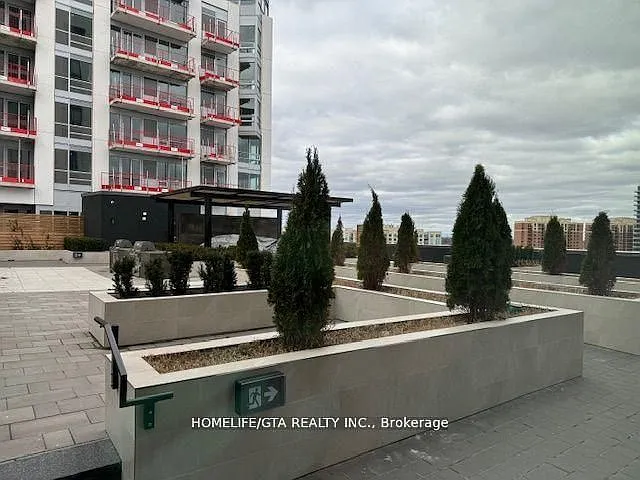 8868 Yonge St #819E — Photo 29