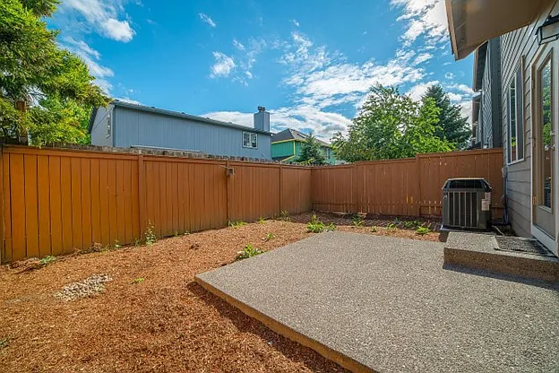 20844 Sister Ln — Photo 18