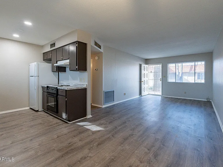 6407 E Butte St #5 — Photo 7