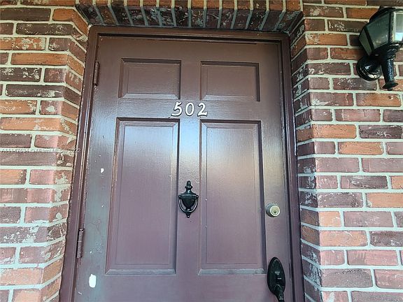 4th image of 1150 Atlantic Shores Blvd APT 502