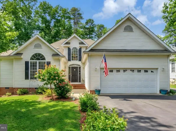 204 Wakefield Dr, Locust Grove, VA 22508