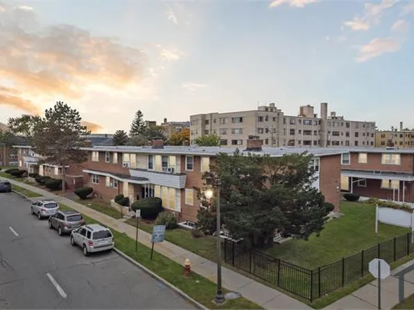 810 Whitmore Dr #205, Highland Park, MI 48203