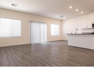 10041 Cobalt Cliffs St, Las Vegas, NV 89141