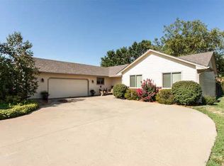 159 Chapel Dr, Andover, KS 67002