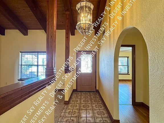 2nd image of 1719 Regal Rdg