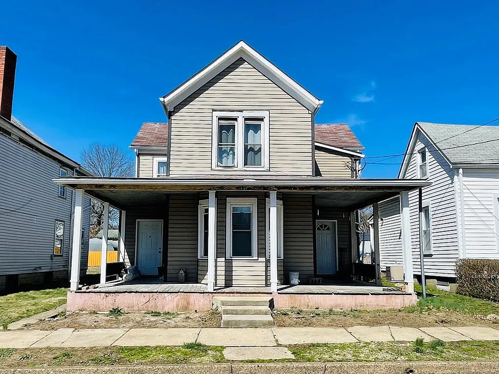 1710 Center Street photo 1