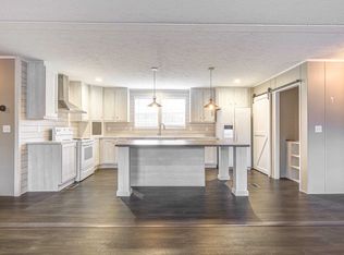 40 Beagle Ln, Zebulon, NC 27597