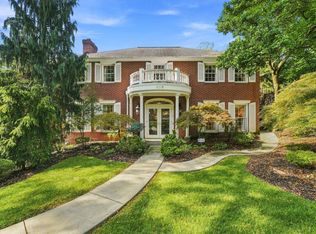 109 Briar Meadows Dr, Pittsburgh, PA 15216